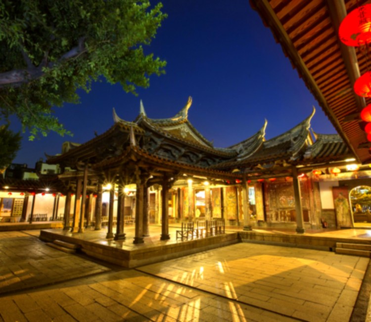 鹿港龍山寺