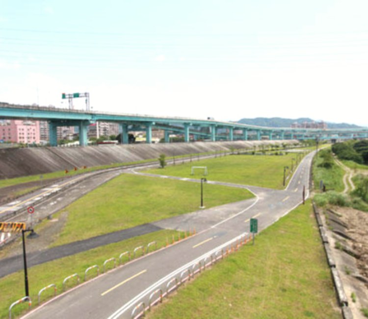湳仔溝自行車道
